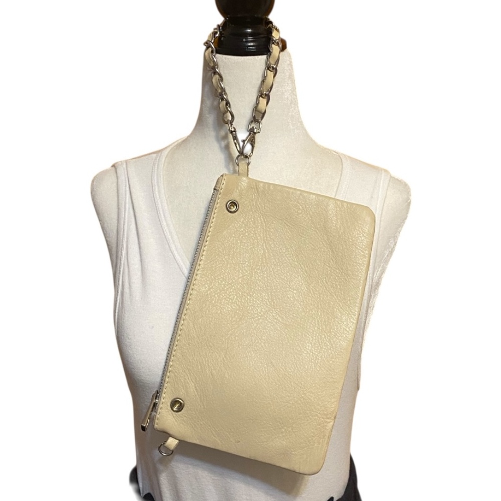 Leather Vera pelle convertible wristlet/crossbody. Made in Italy